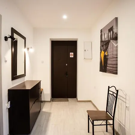 Ultra Lux 3 Rooms Apartment Near Arena City Kyiv Exterior photo