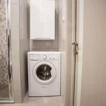 Ultra Lux 3 Rooms Apartment Near Arena City Kyiv Exterior photo